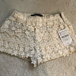 Zara Basic Boho Off White Beach shorts